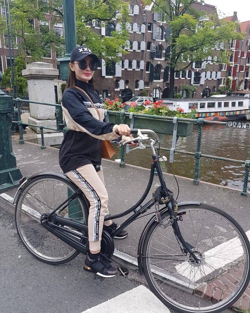 instagram.com/zaskia_gotix