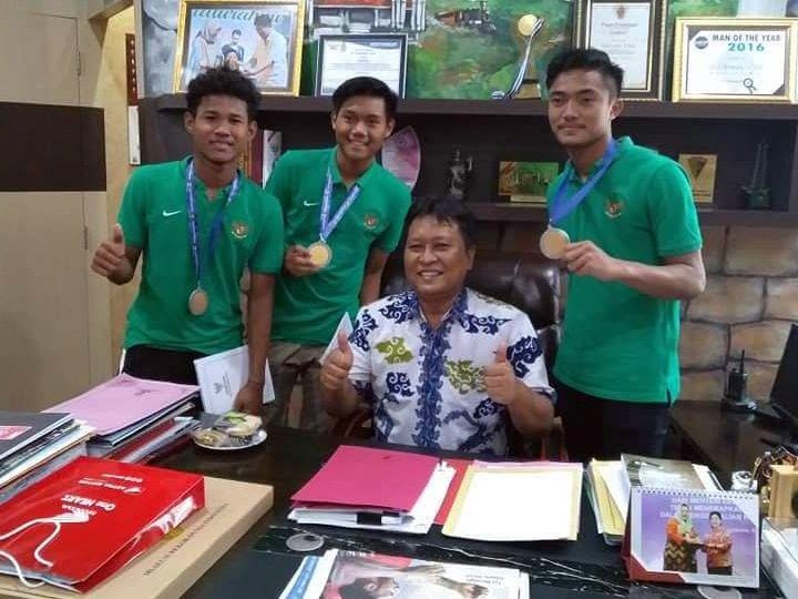 Twitter.com/@psis_semarang