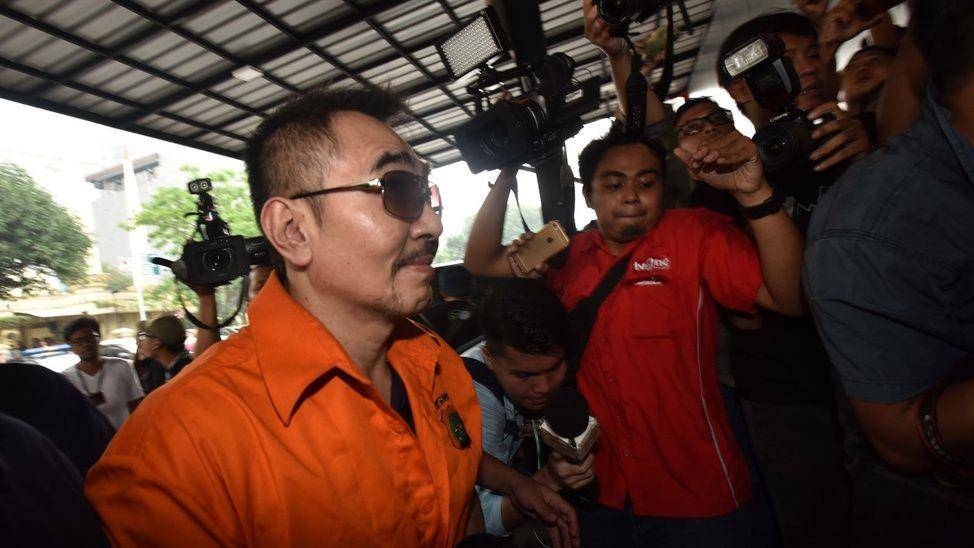 (Terdakwa Gatot Brajamusti ketika mengikuti persidangan) ANTARA FOTO/Wahyu Putro A.