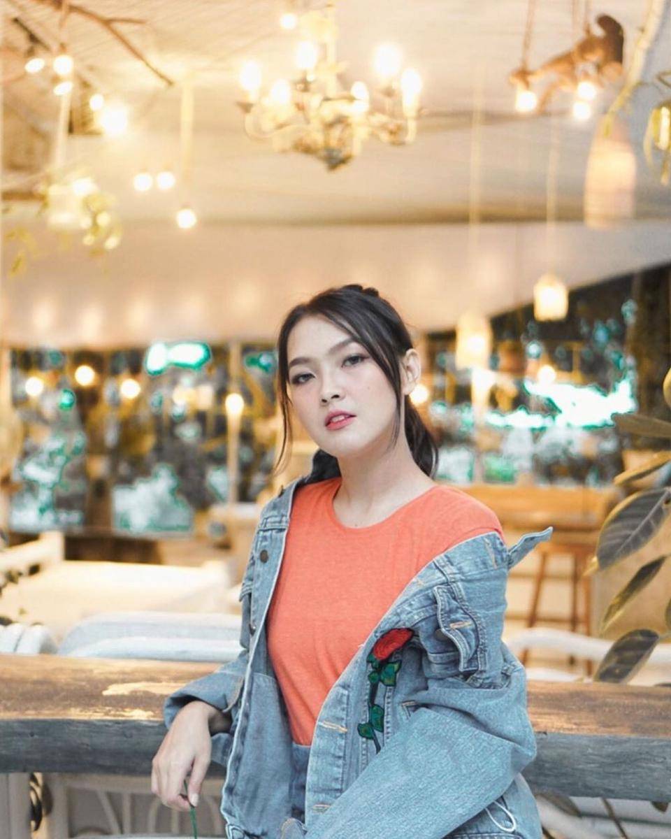 Instagram.com/anariana27