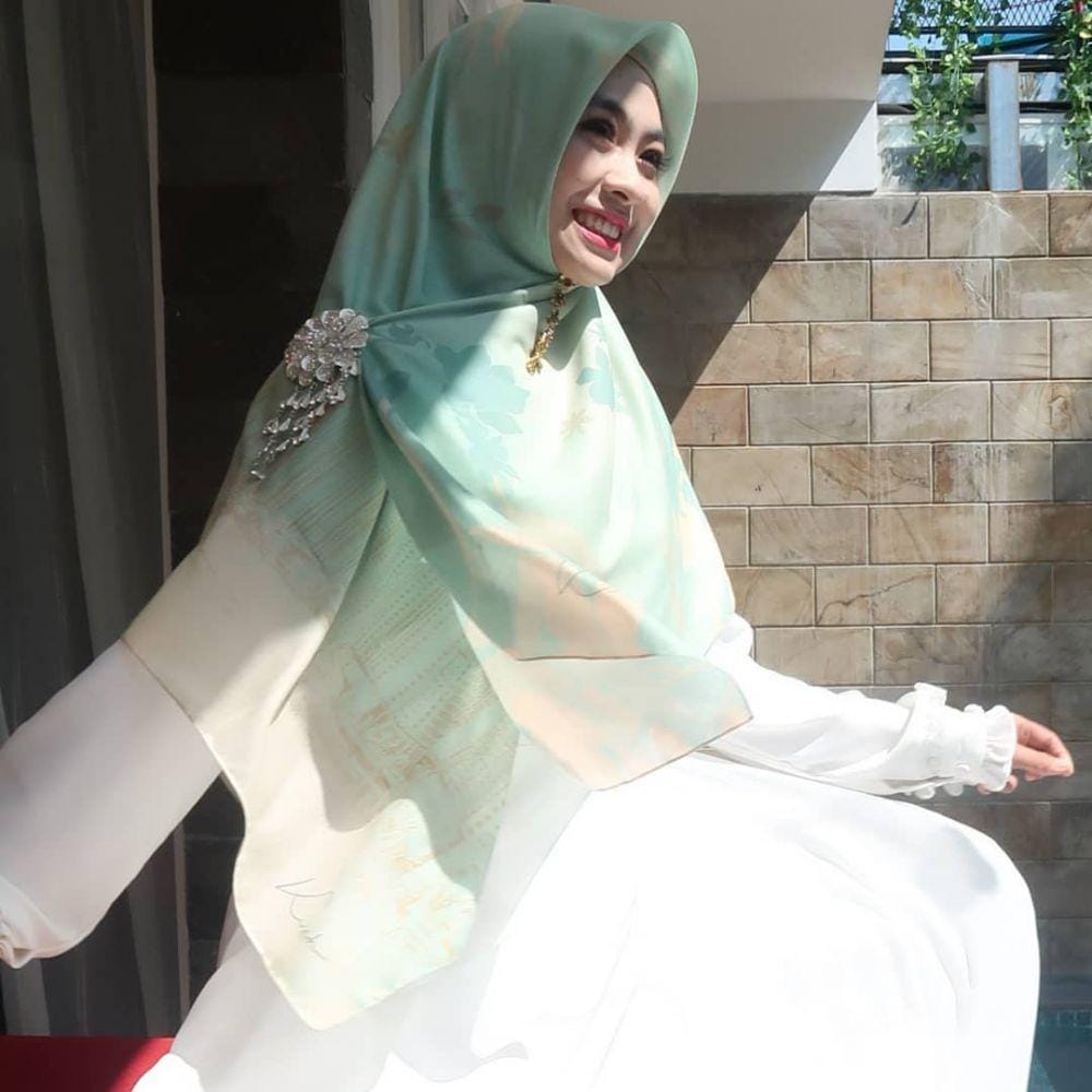 instagram.com/dr.shindyputri_