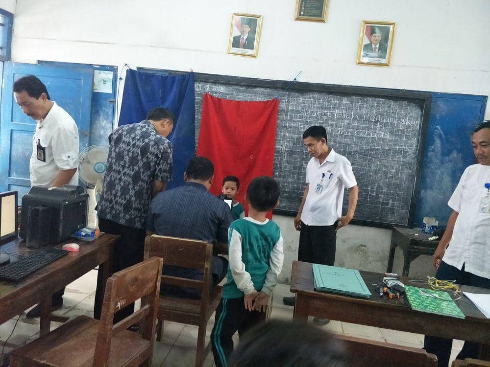 Twitter.com/@disdukcapil_pml