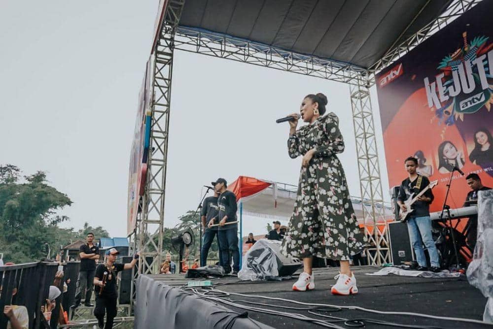 instagram.com/evi_masamba_real