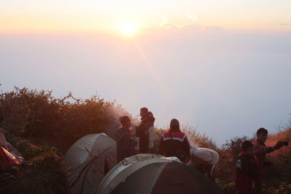 Ilustrasi pendaki/IDN Times/Nofika Dian Nugroho