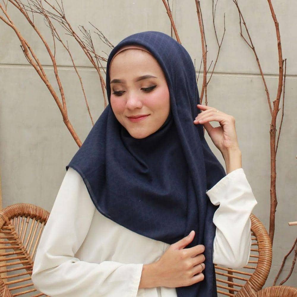 instagram.com/nadiraa_hijab