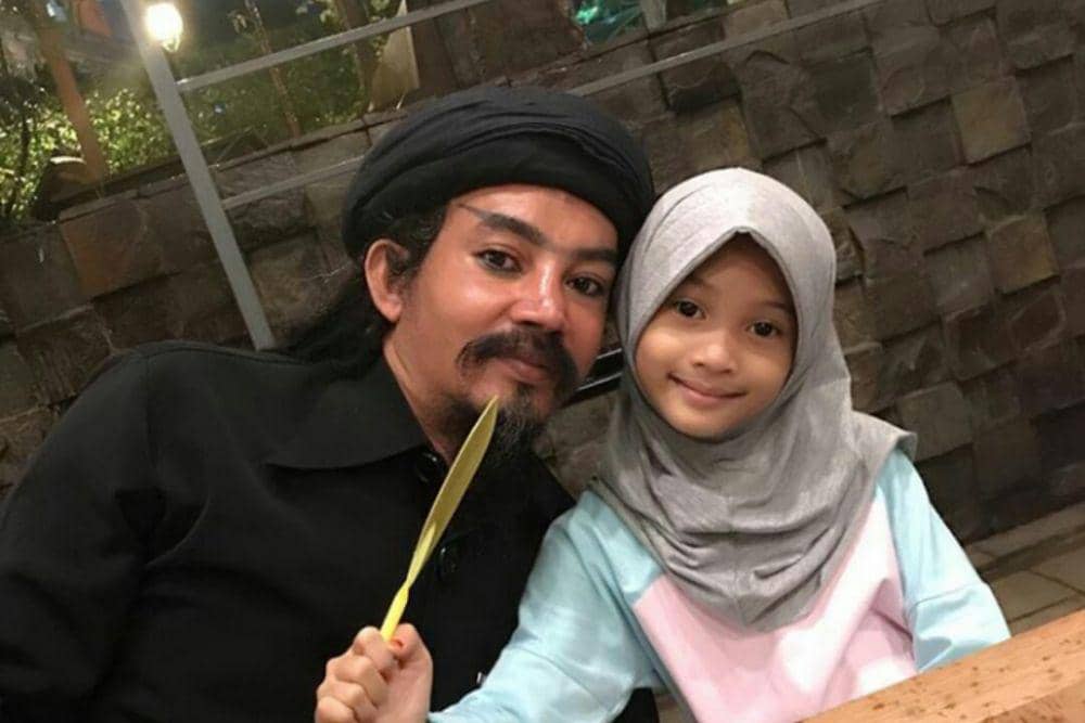 Punya Gelar Profesor, 12 Fakta Menarik Limbad yang Jarang Terekspos!