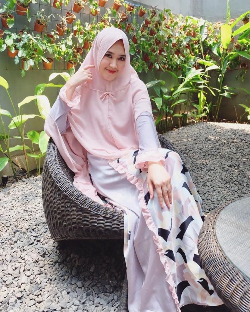 instagram.com/lisyanurrahmii