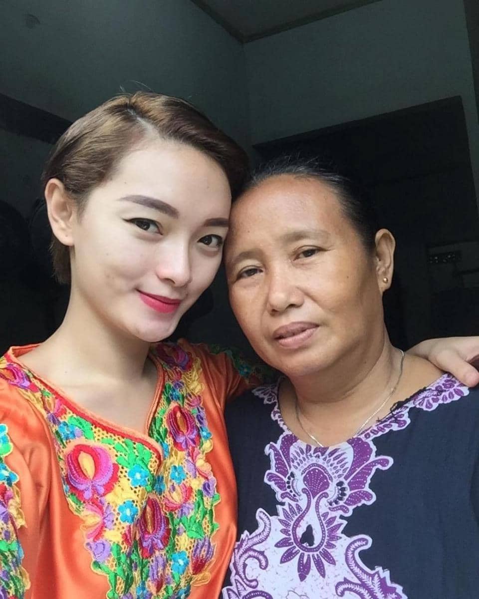 instagram.com/zaskia_gotix