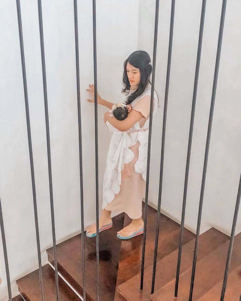 instagram.com/anissaaziza