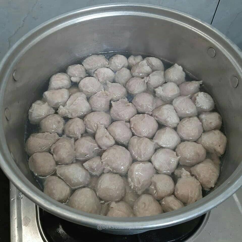 instagram.com/bakso.miepedia