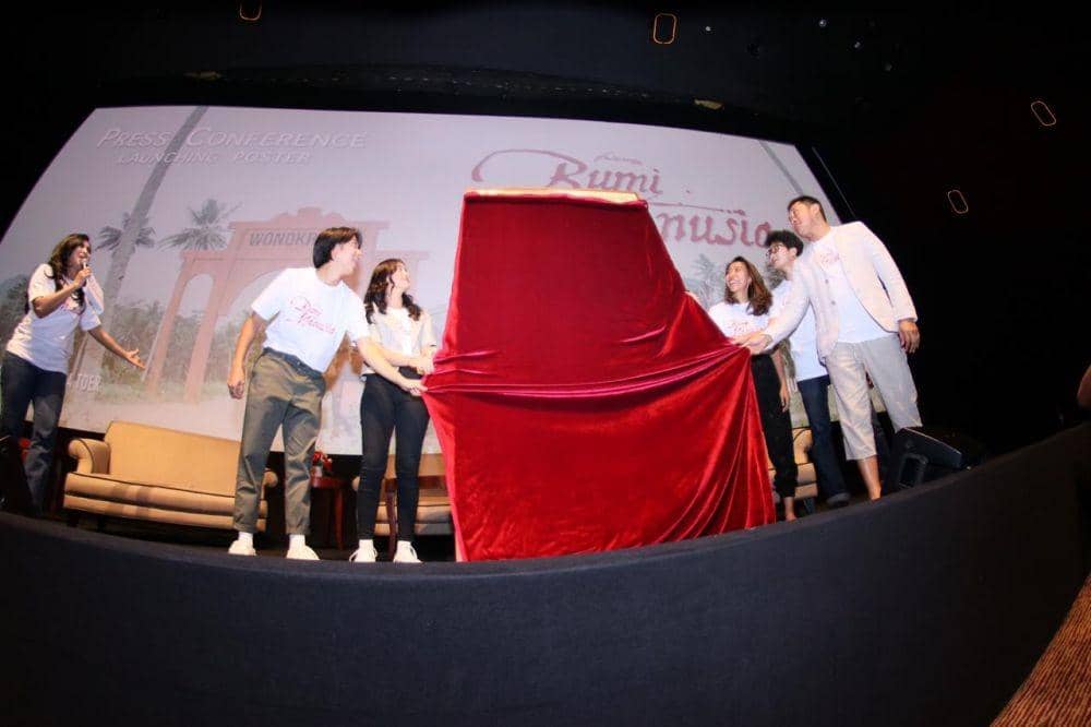 Dok. Falcon Pictures