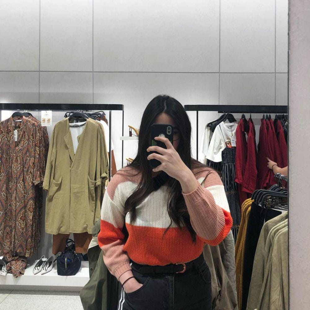 instagram.com/stephaniepoetri