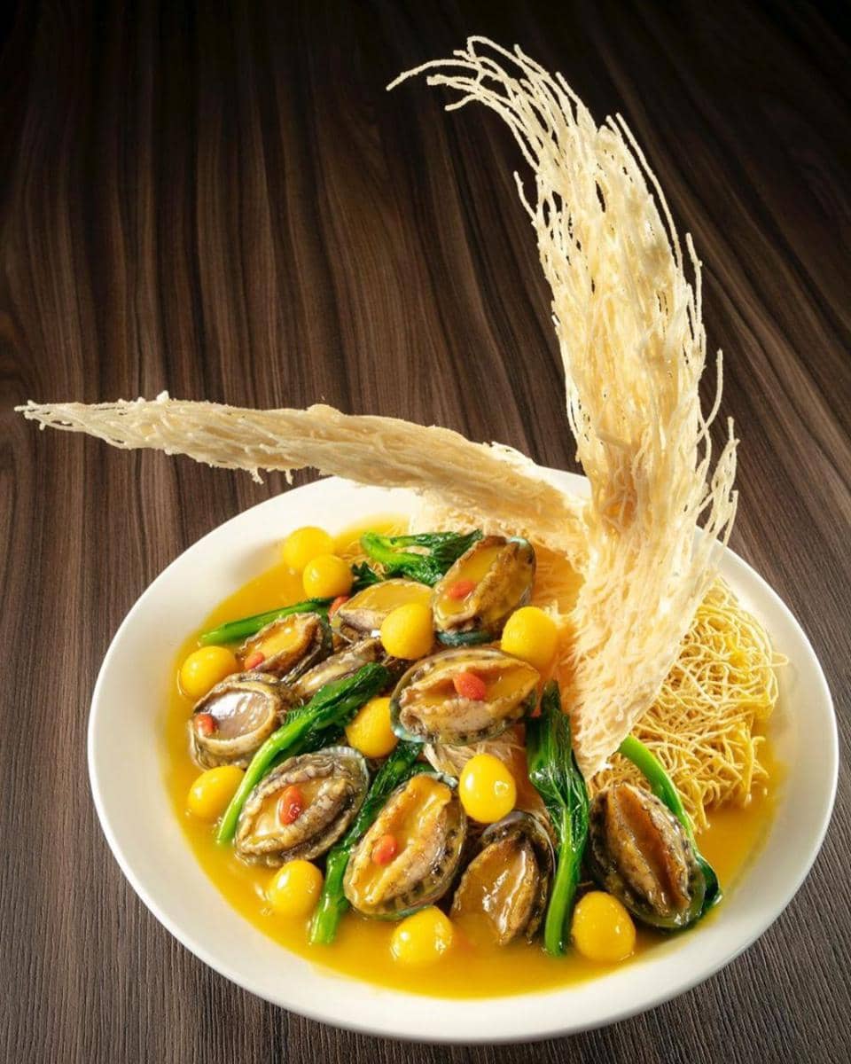 instagram.com/yubyruyi