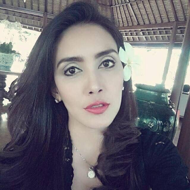 instagram.com/riekediahp