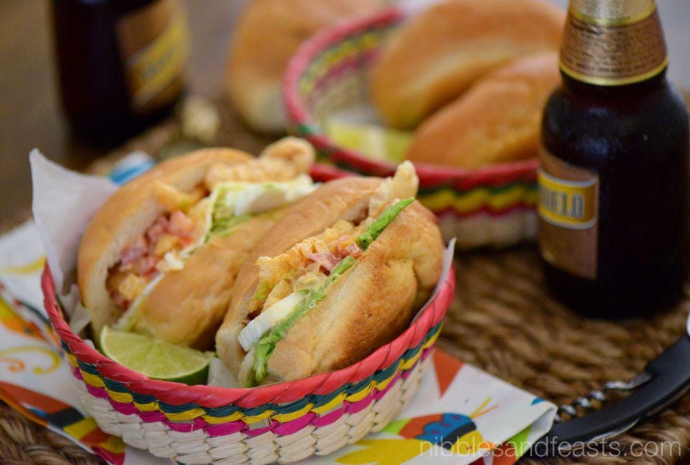 nibblesandfeasts.com