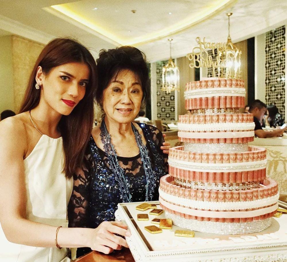 instagram.com/sabrinachairunnisa_