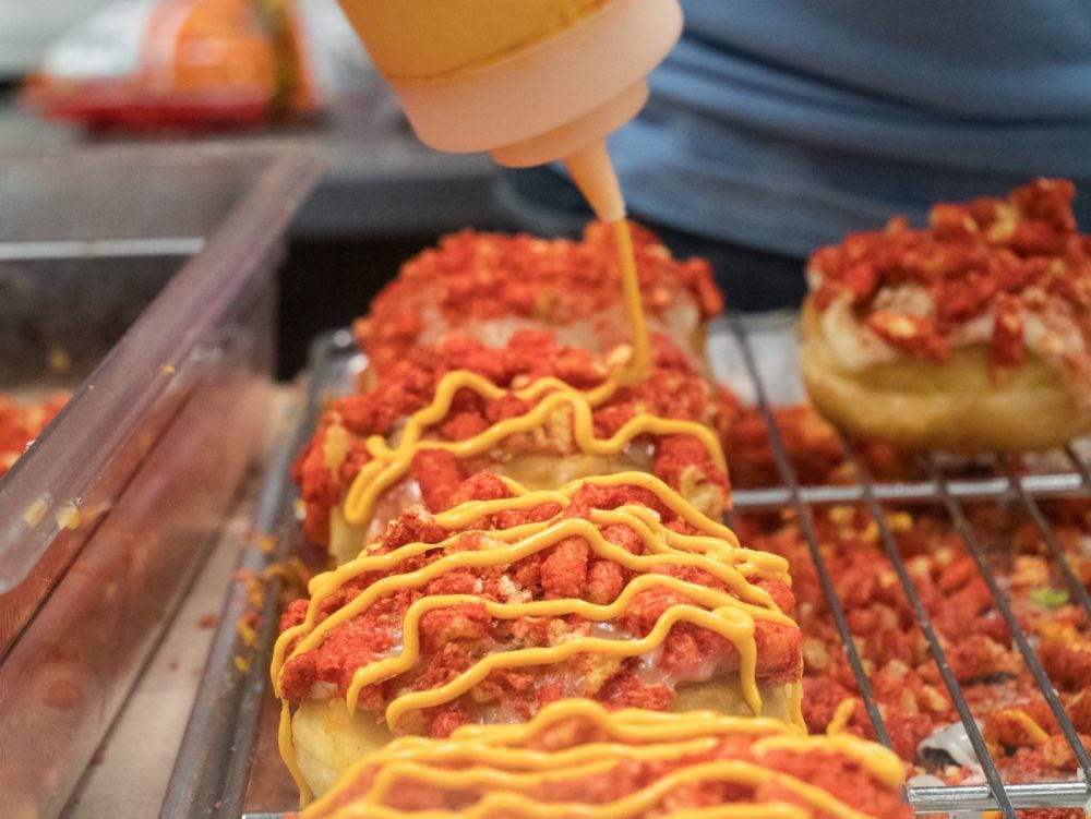 thecollegiatelive.com