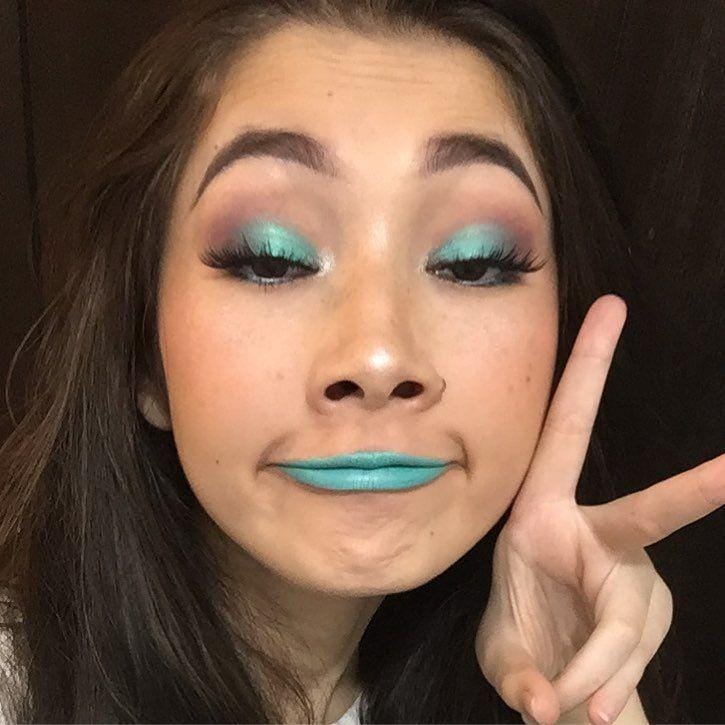 instagram.com/devinaureel