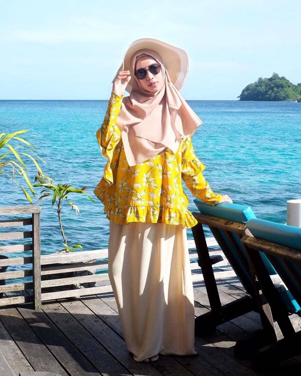 instagram.com/fitriaulia_