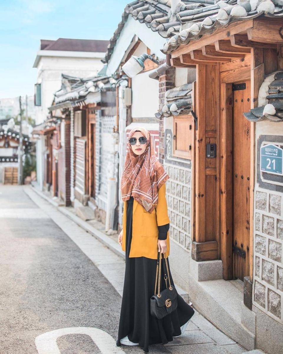 instagram.com/fitriaulia_