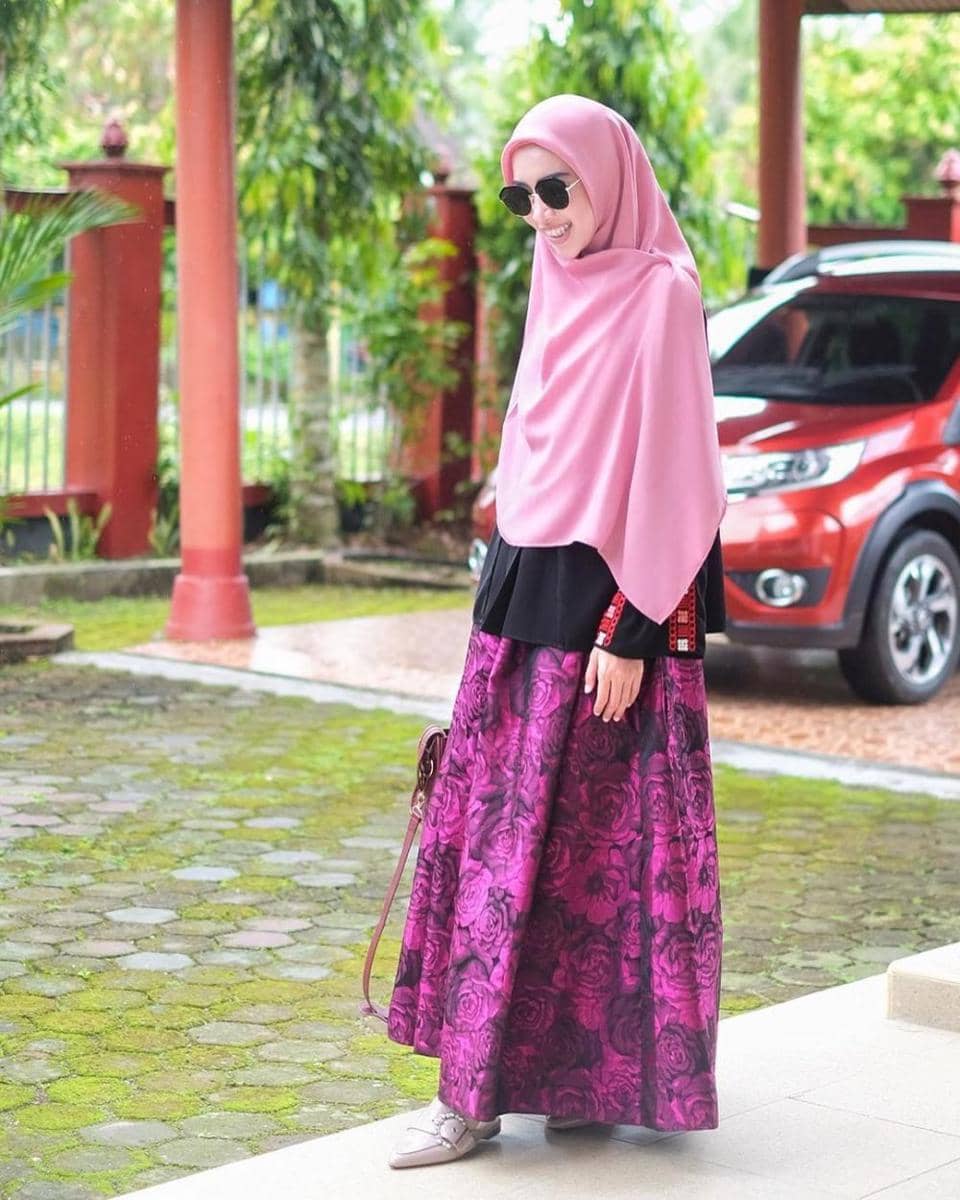 instagram.com/fitriaulia_