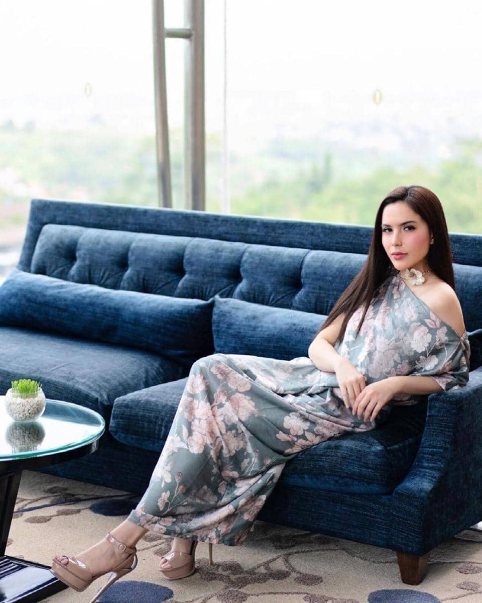 Instagram.com/sallyadelia