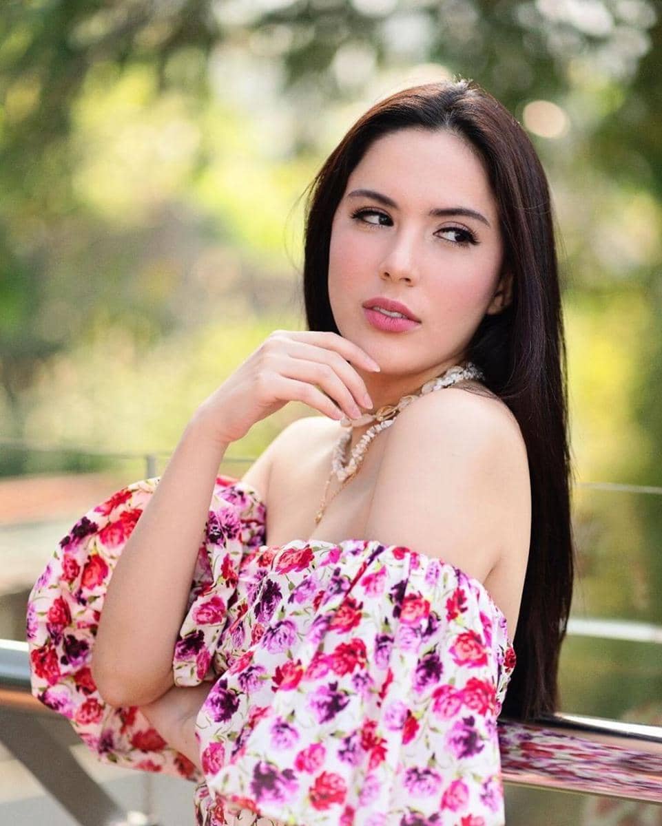 Instagram.com/sallyadelia