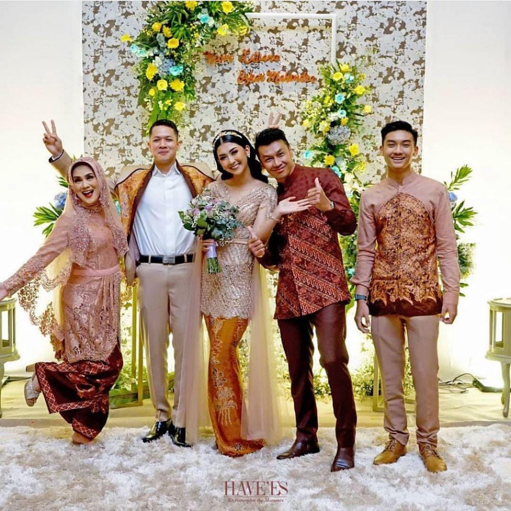 instagram.com/jasmine.defleur