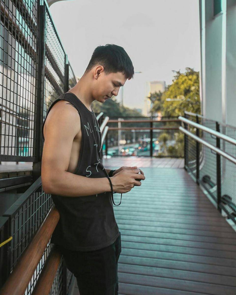 instagram.com/marcelldarwin