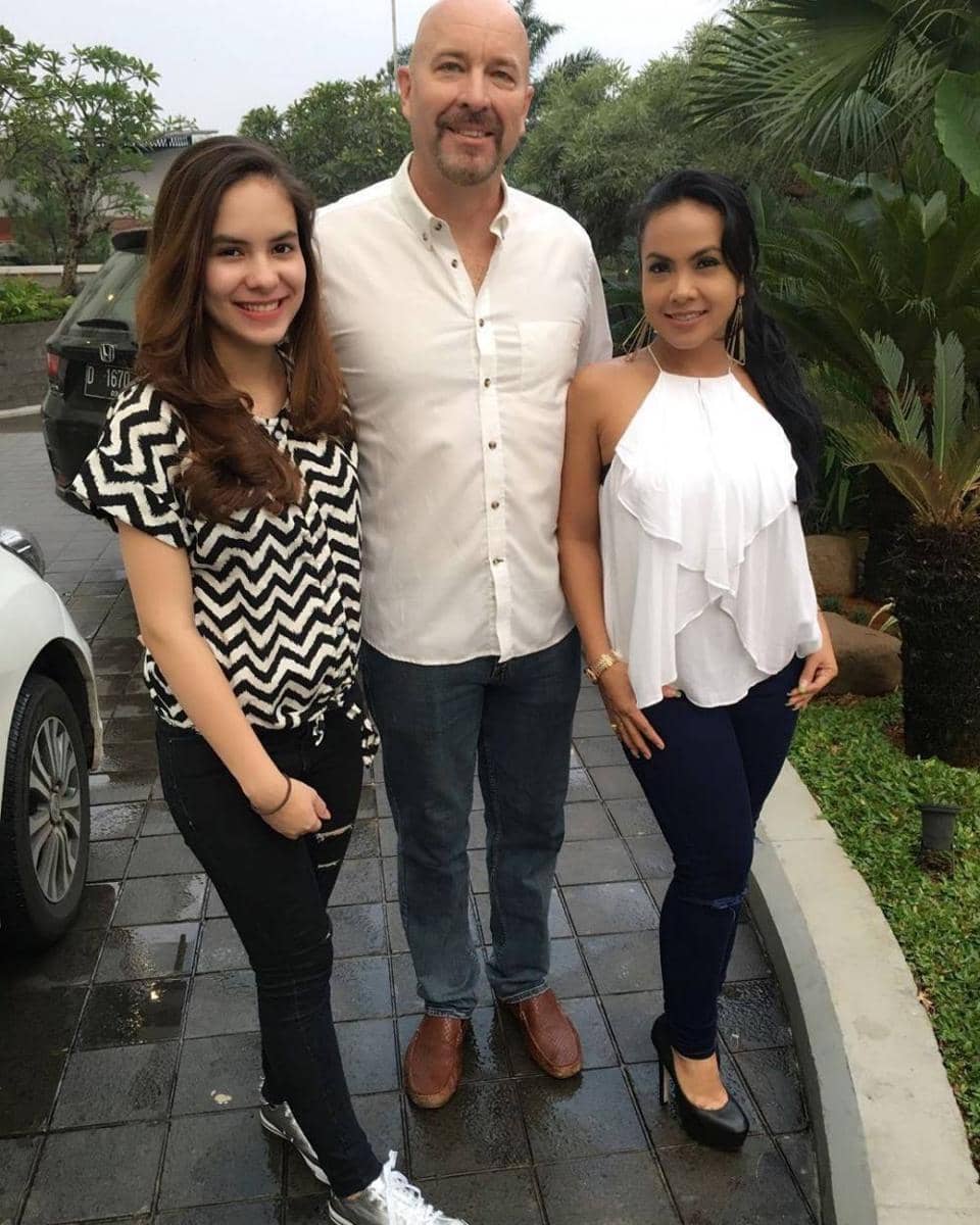 instagram.com/sapna_husen