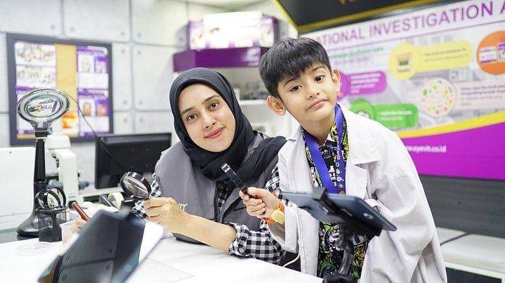 instagram.com/fairuzarafiq