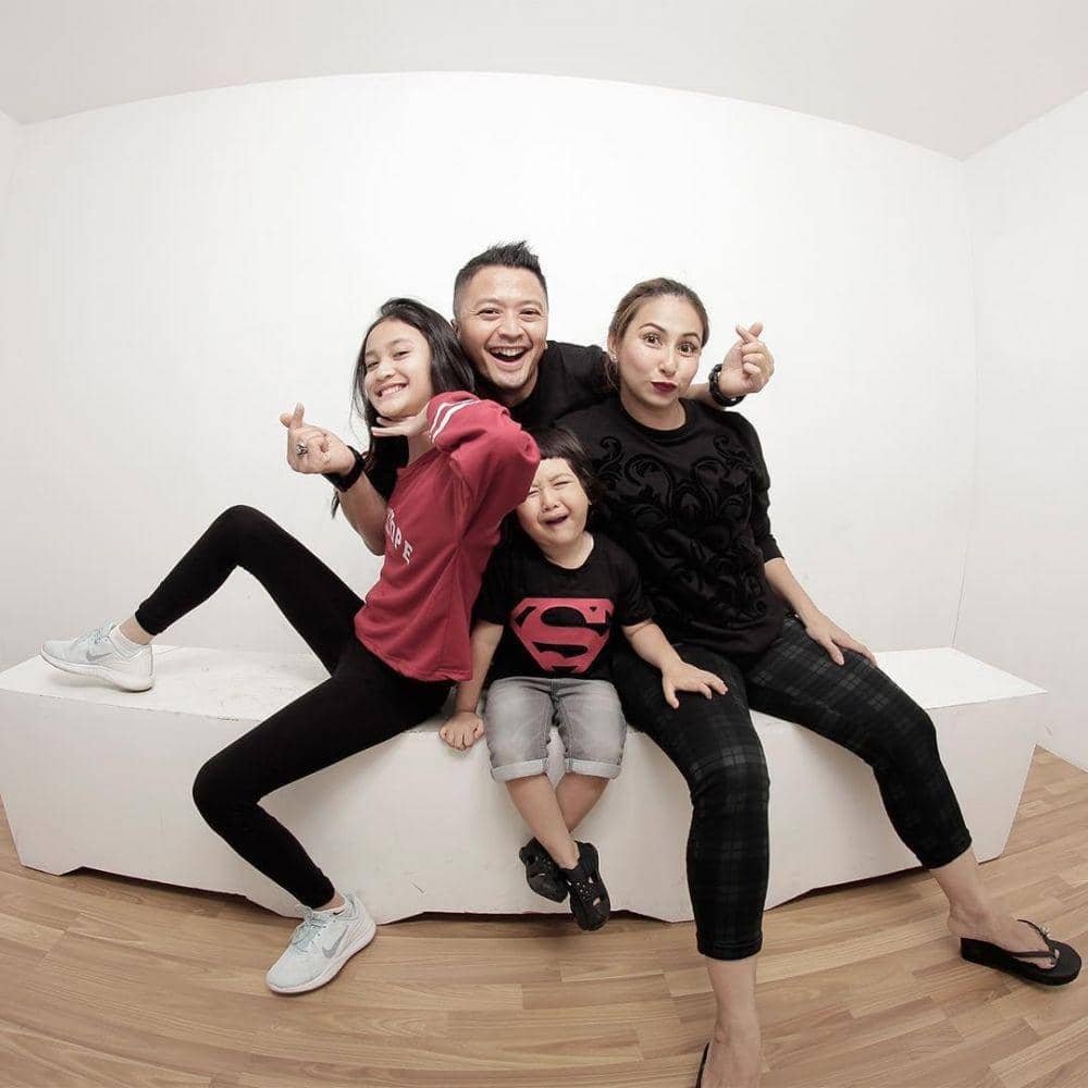 Instagram.com/deswitamaharani80