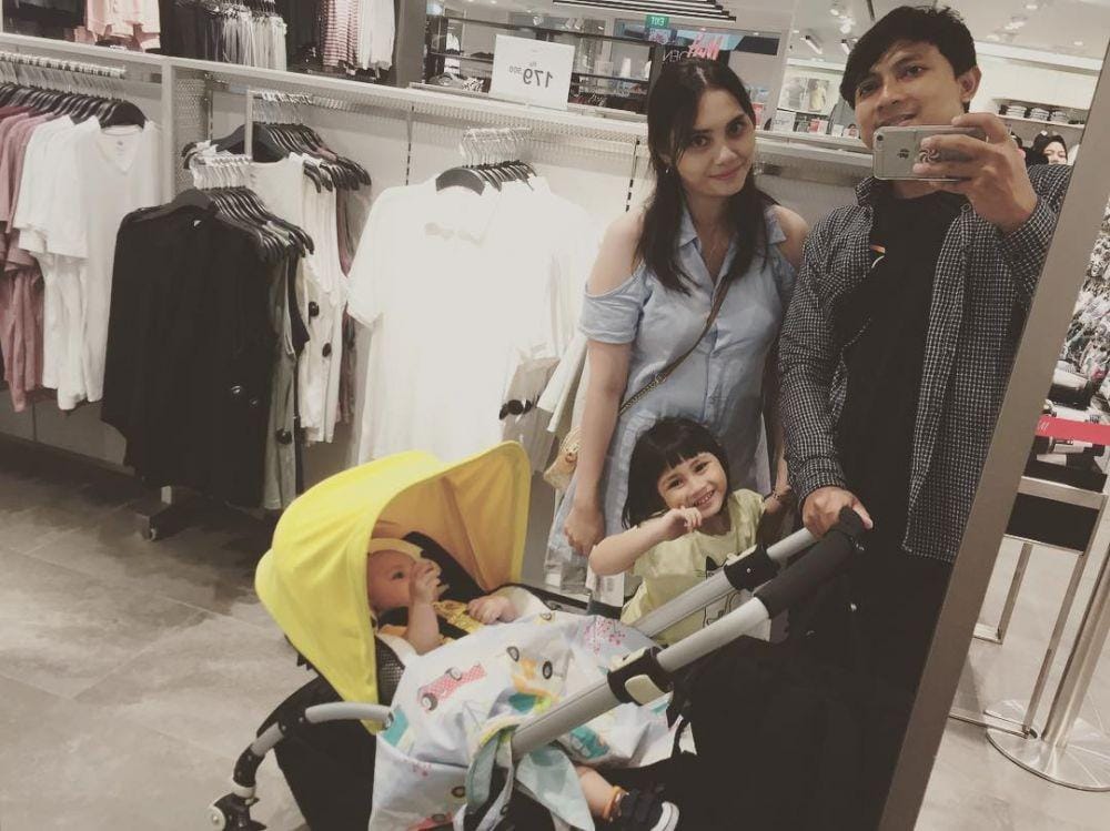 instagram.com/adenbajaj