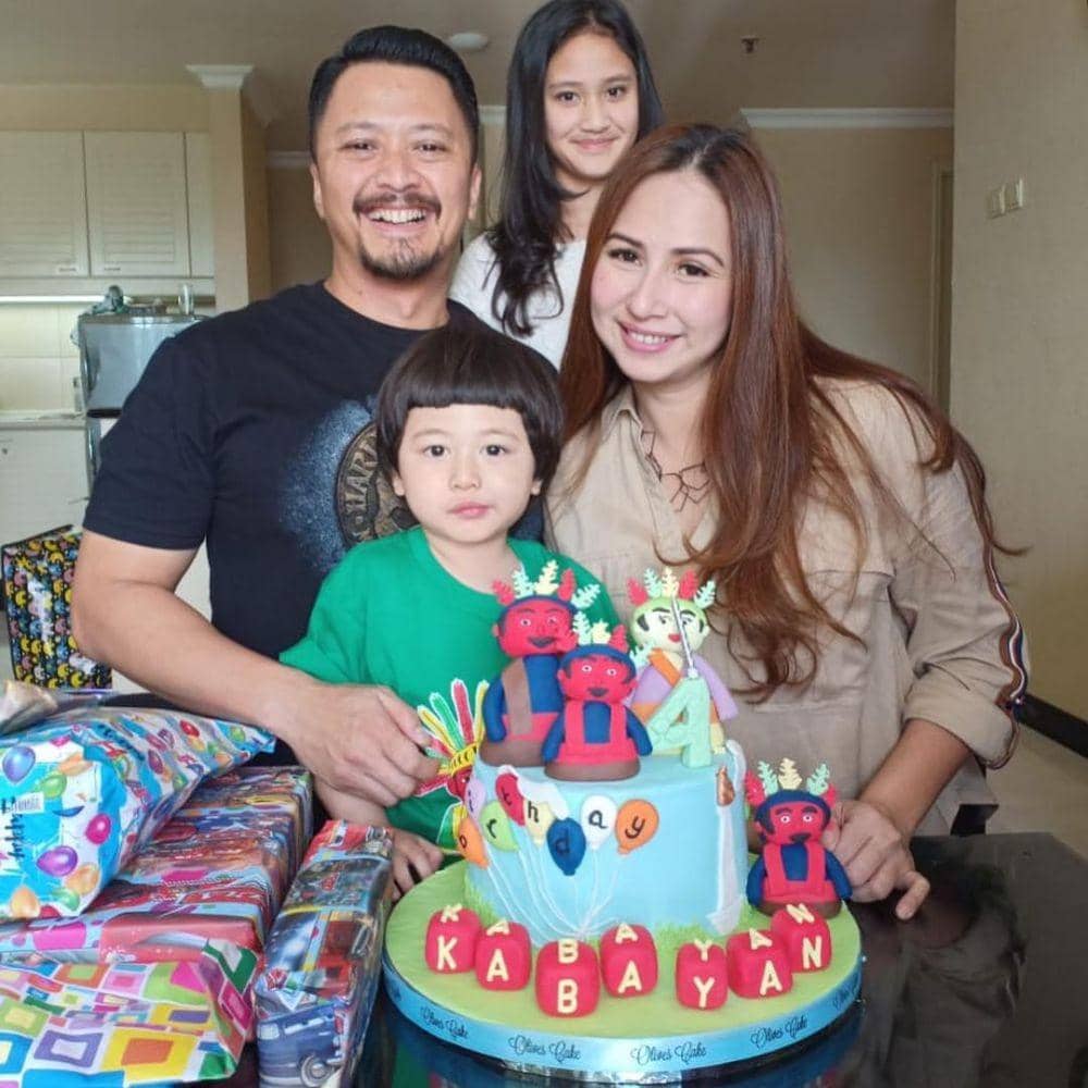 Instagram.com/deswitamaharani80