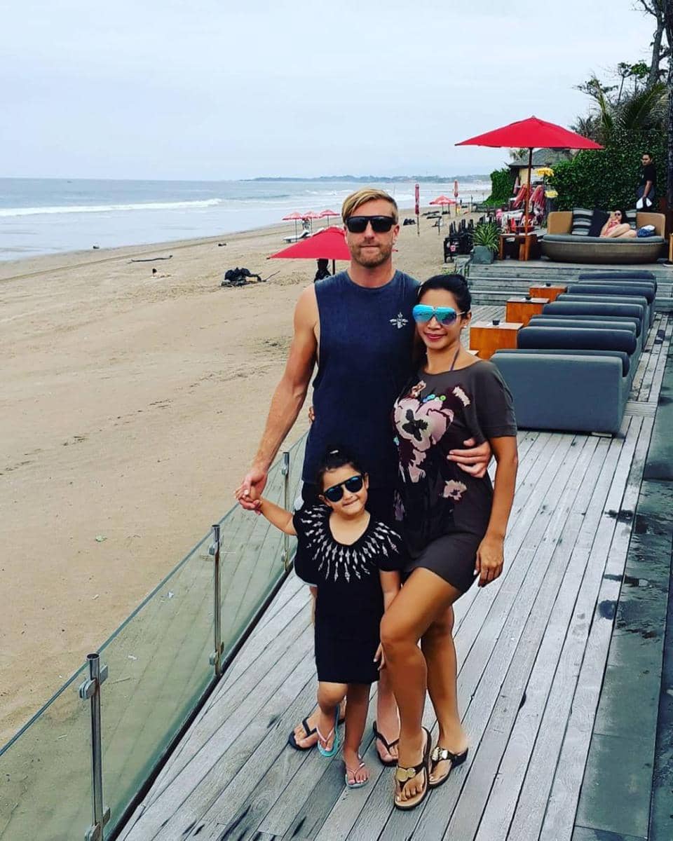 instagram.com/annecoto