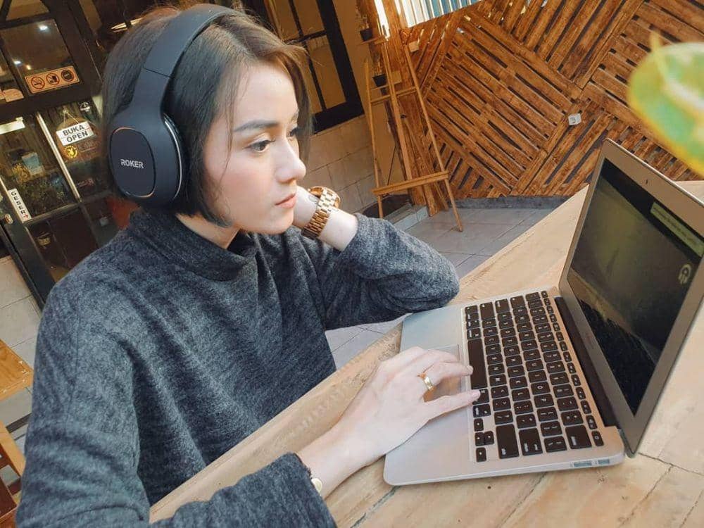 Instagram.com/darathevirgin