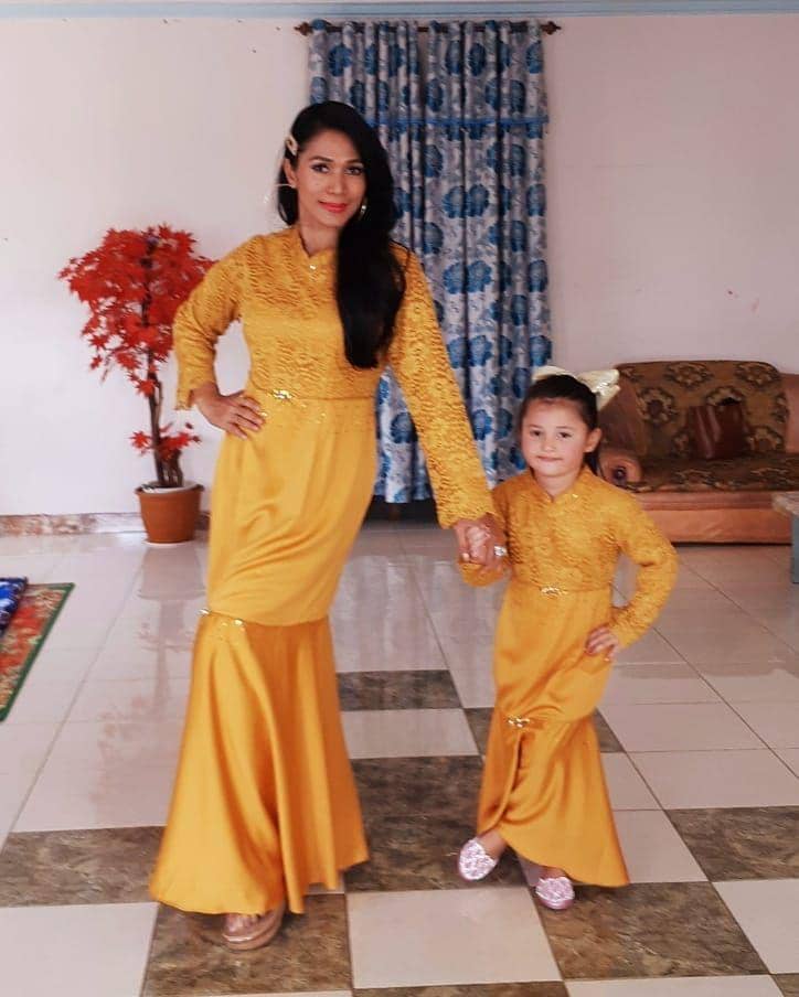 instagram.com/annecoto