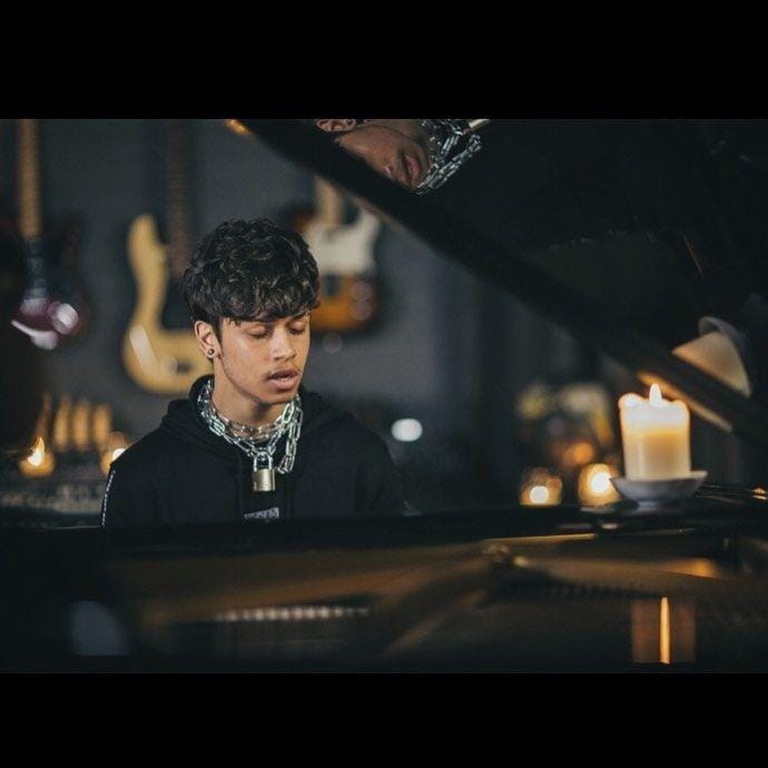 Instagram.com/officialharrisj