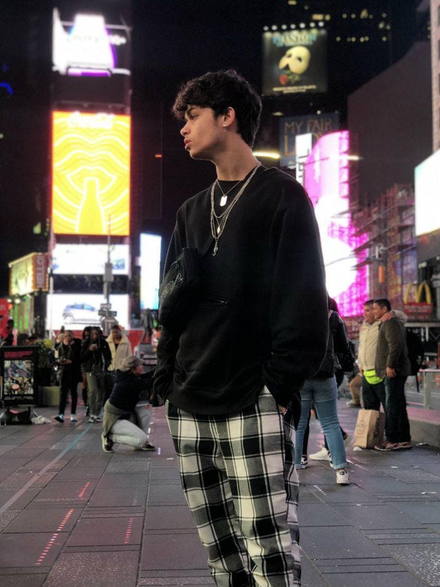 Instagram.com/officialharrisj