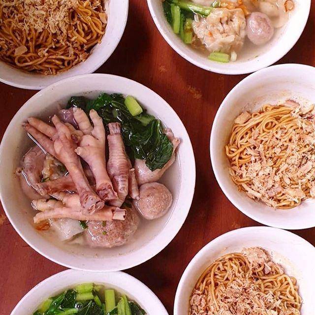 www.instagram.com/kulinerbandung