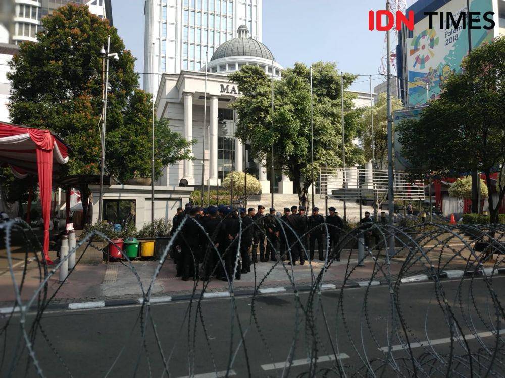 Gedung Mahkamah Konstitusi di Jalan Medan Merdeka Barat, Jakarta. (IDN Times/Axel Jo Harianja)