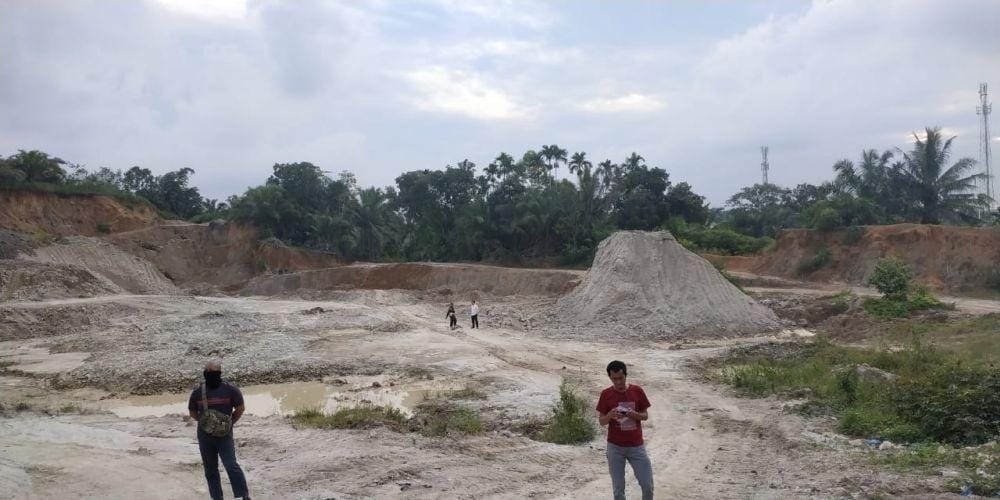 Ilustrasi tambanga galian C (IDN Times/Gideon Aritonang)