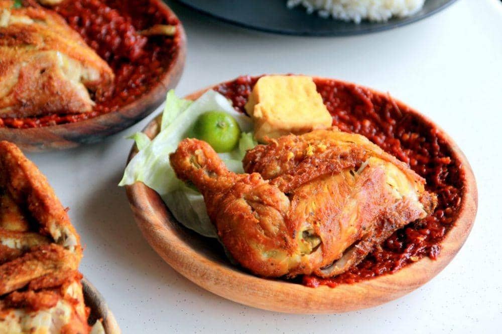 thehalalfoodblog.com