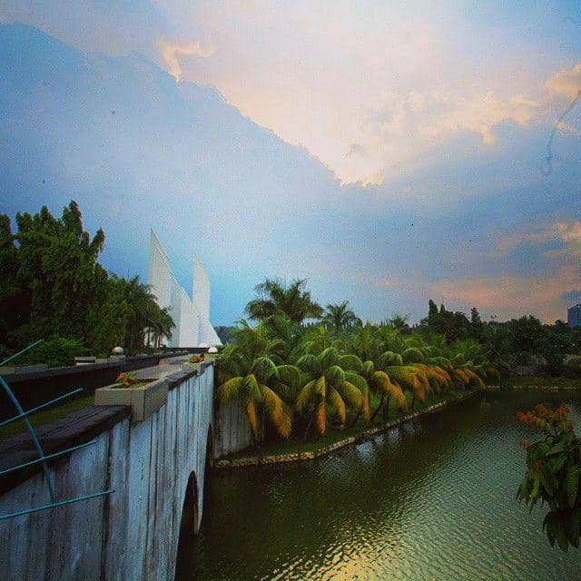 instagram.com/agusjuipurmawan