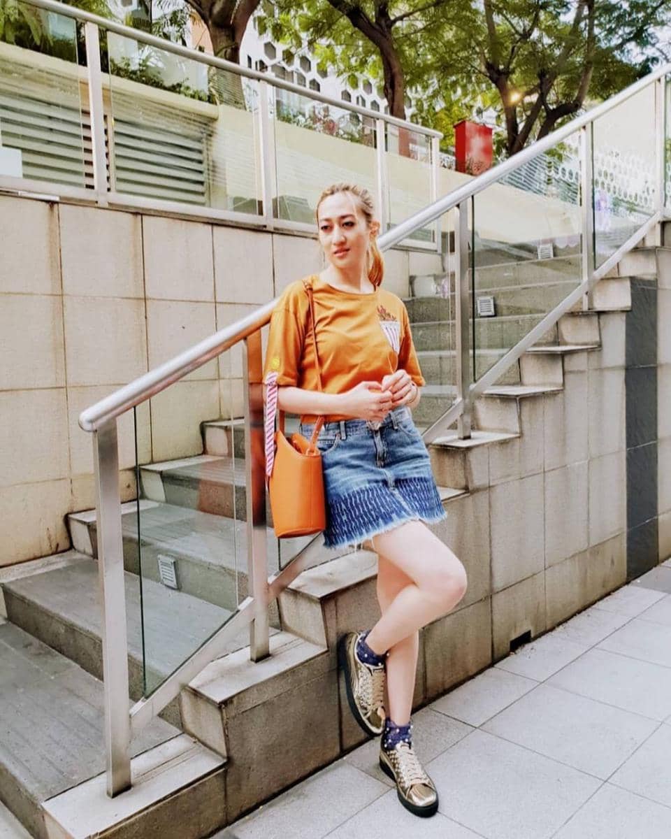 Instagram.com/akuhelmalia