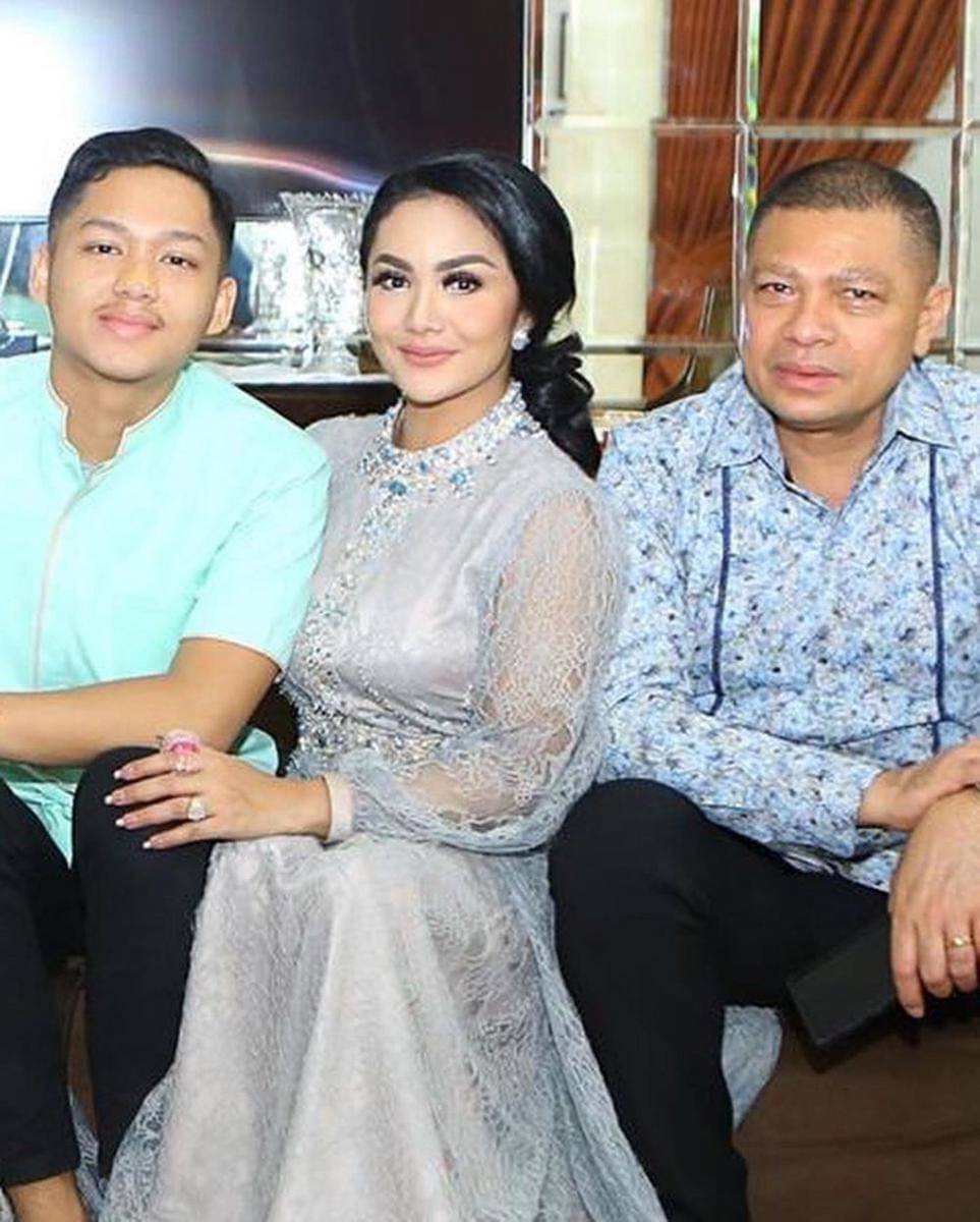 instagram.com/krisdayantilemos