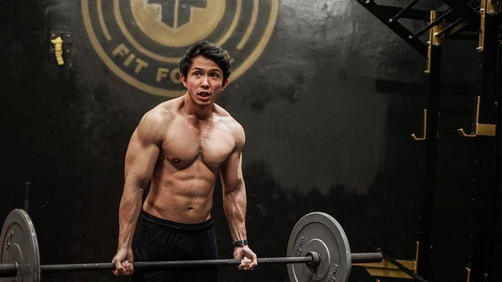 instagram.com/nikki_fz