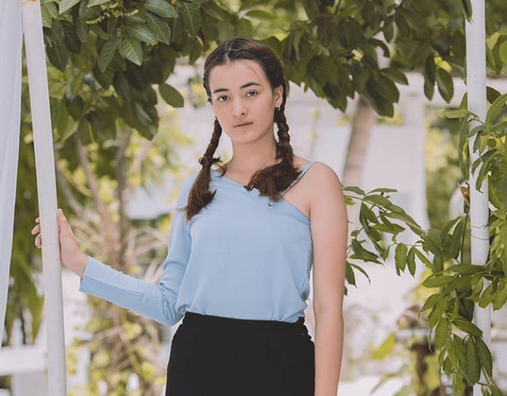 instagram.com/mawar_eva