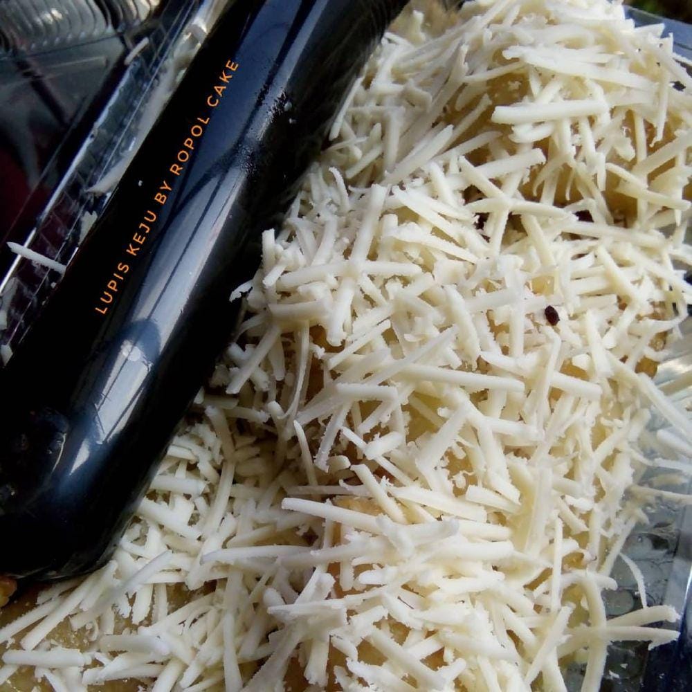 Instagram/@jajanan_tradisional_ropolcake