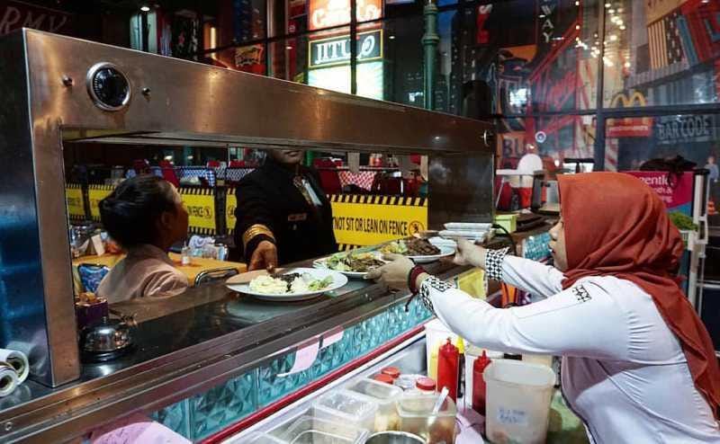 instagram.com/doubledeckerus